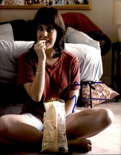 Melanie Lynskey authentic