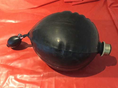 Black rubber litre - black, 3