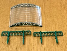 OO gauge Hornby Station canopy and supports in excellent condition