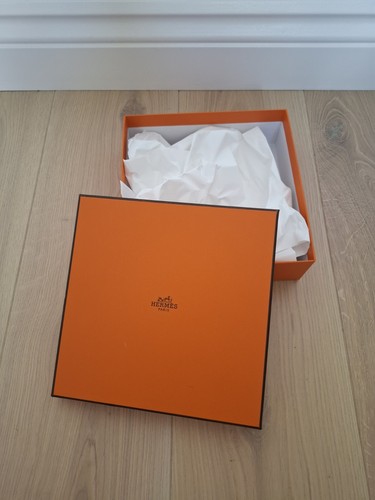 Authentic empty orange hermès - authentic,