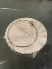 Pandora Essence Collection