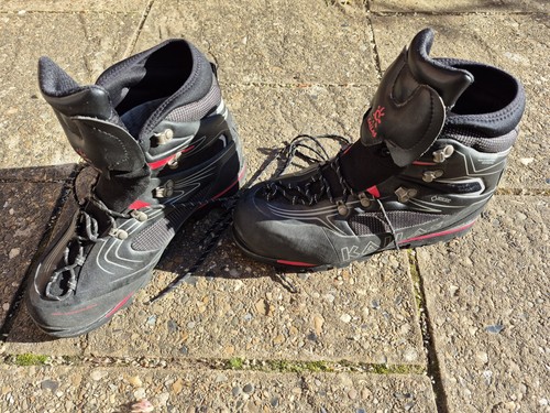 Mountaineering boots size - boots,