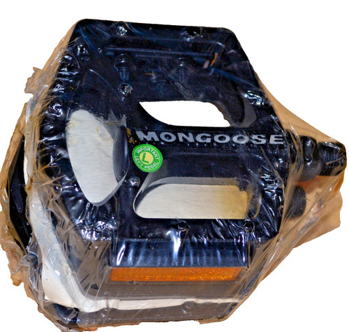 Mongoose bmx flat pedals - mongoose,