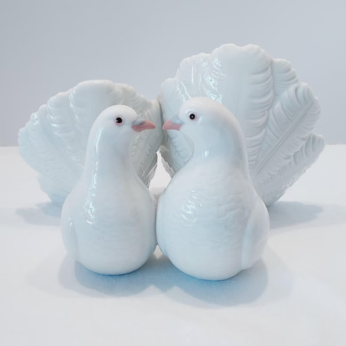 Lladro porcelain love doves - lladro,