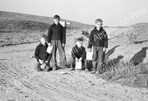1939 boys waiting for - 1939,