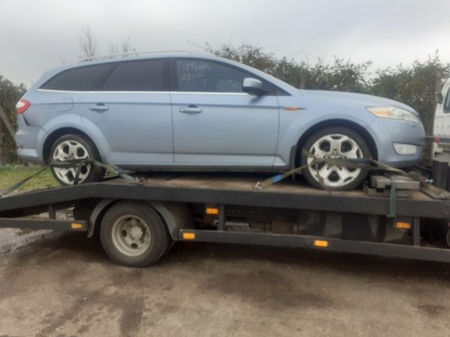 Ford mondeo turbo titanium - 2.5,