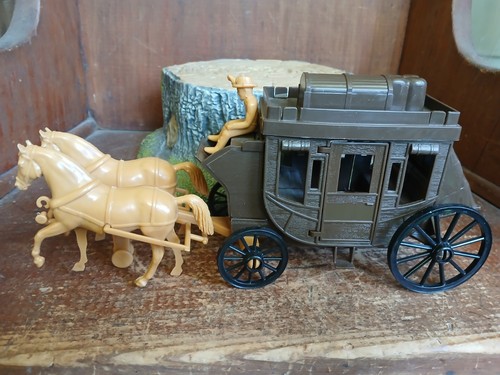 Vtg stagecoach horses - vtg,