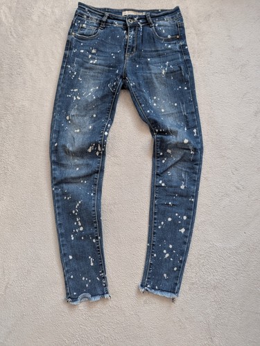 Ladies white paint - , splatter