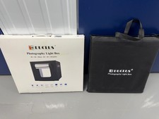 DUCLUS Light Box Photography