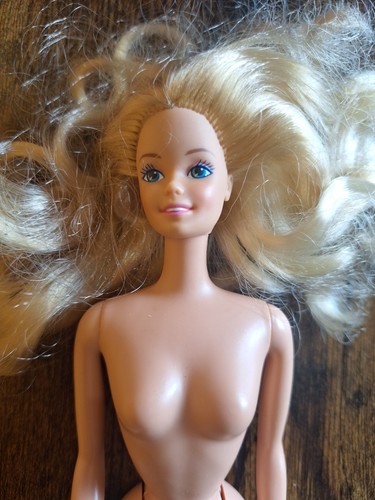 Unidentified 1980s barbie - unidentified,
