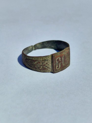 Ring found german - ring,