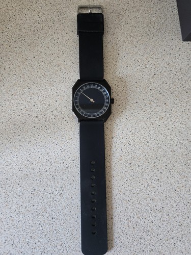 Slow watch in - slow, jo