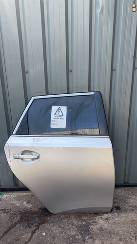 Toyota auris estate door - toyota,