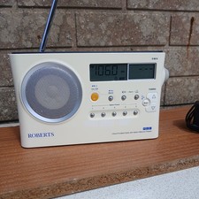 Roberts R9974 portable radio-