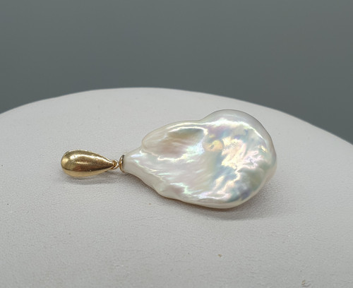9ct yellow gold baroque - 9ct,