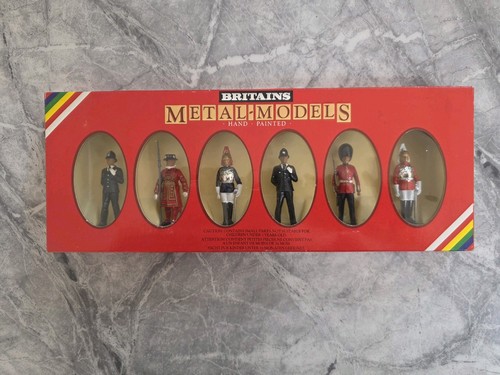 Britains metal model soldiers - britains,