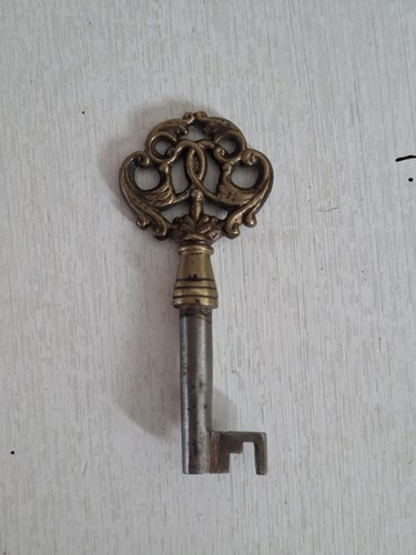 Ornate antique brass - ornate,