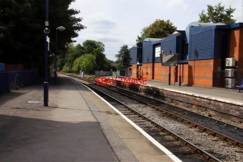 Photo bourne end railway - end,