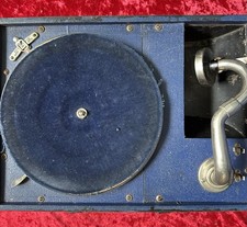 FREEMANS Lavender Hill London