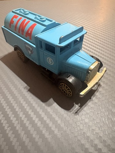 Vtg corgi morris tanker - corgi,