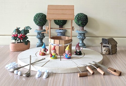 Dolls house garden - house, furniture