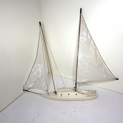 Vintage pond yacht - vintage, model
