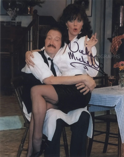 Vicki michelle yvette - vicki,