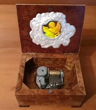 Superb Craftsman Made Walnut Music Box  Plays Beethoven Fur Elise