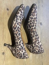 George - Love Your Shoes -