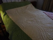 Lovely vintage Durham quilt.--v.g. condition