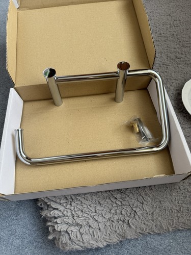 Heritage shaker chrome towel - shaker,