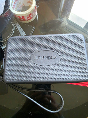 Havaianas grey rubber wristlet - havaianas,