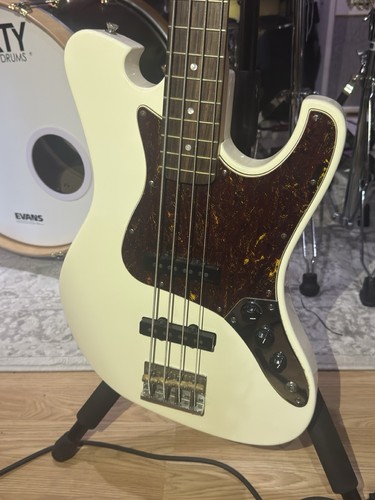 Farida jazz bass - farida,