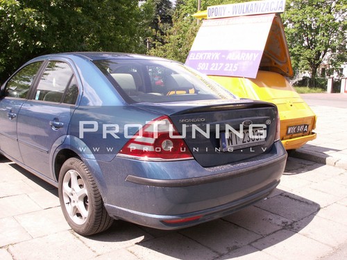 Mondeo sedan rear - mondeo,