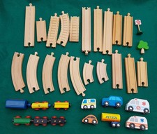 Wooden Train Tracks/Road Wagons & Cars Set x34 Pieces – Mixed Job Lot Bundle 
