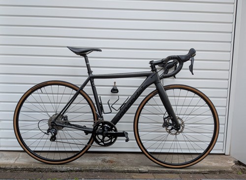 Cannondale caad10 disc - disc, road