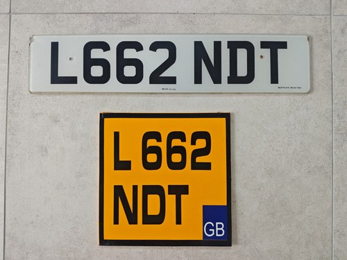 Original license plate - uk,