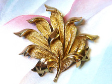 TRIFARI Leaf Brooch