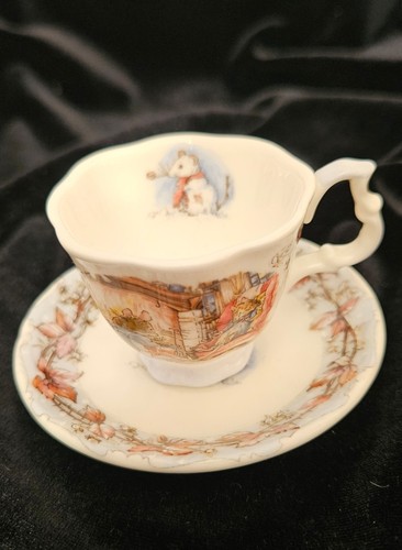 Brambly hedge minature - hedge,