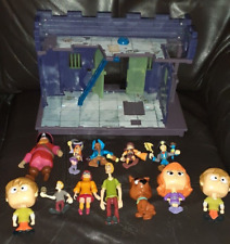 Scooby Doo Bundle Pirate Fort & 12 x figures including pirates Good Cond P&Pinc