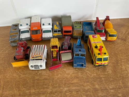 Bundle toy cars vintage - of,