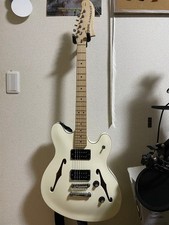 Squier Starcaster White [with