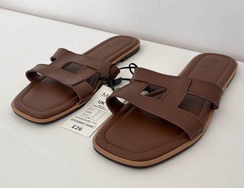 Brown leather sandals size - leather,