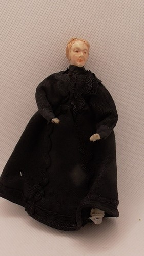 12th scale dolls house - scale, doll