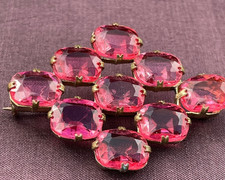 Vintage Edwardian pink  faceted glass brooch gold tone stunning 4 cm