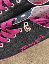 Pineapple Canvas Shoe Trainers. Size 5. BNWT