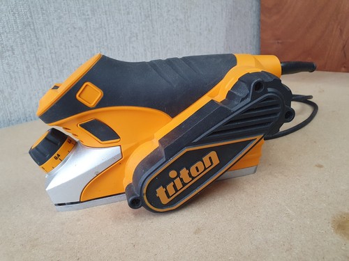 Triton palm planer 240v - triton,