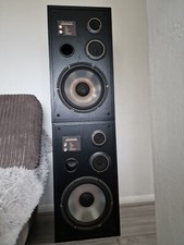 Pair Acoustic Studio Monitors/Hi-Fi 3311 speakers.