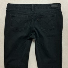Ladies Levis SLIGHT CURVE