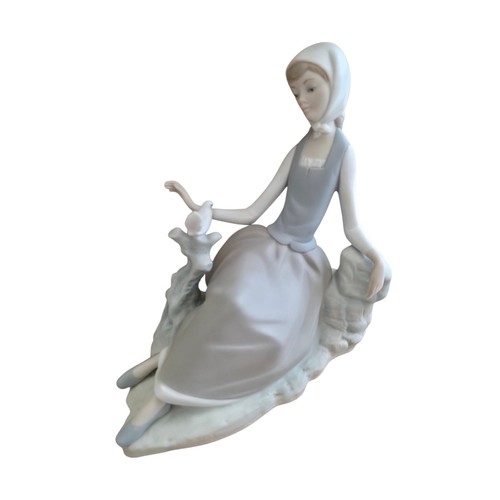 Lladro shepherdess with dove - lladro,